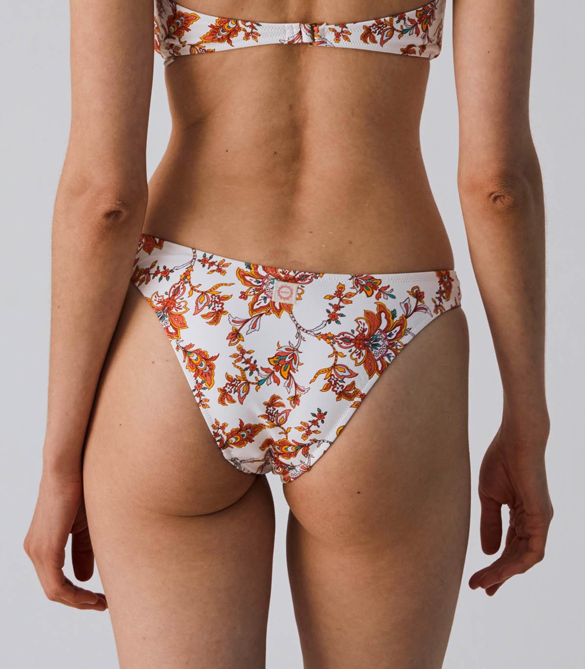 FLORA BOTTOM UVE