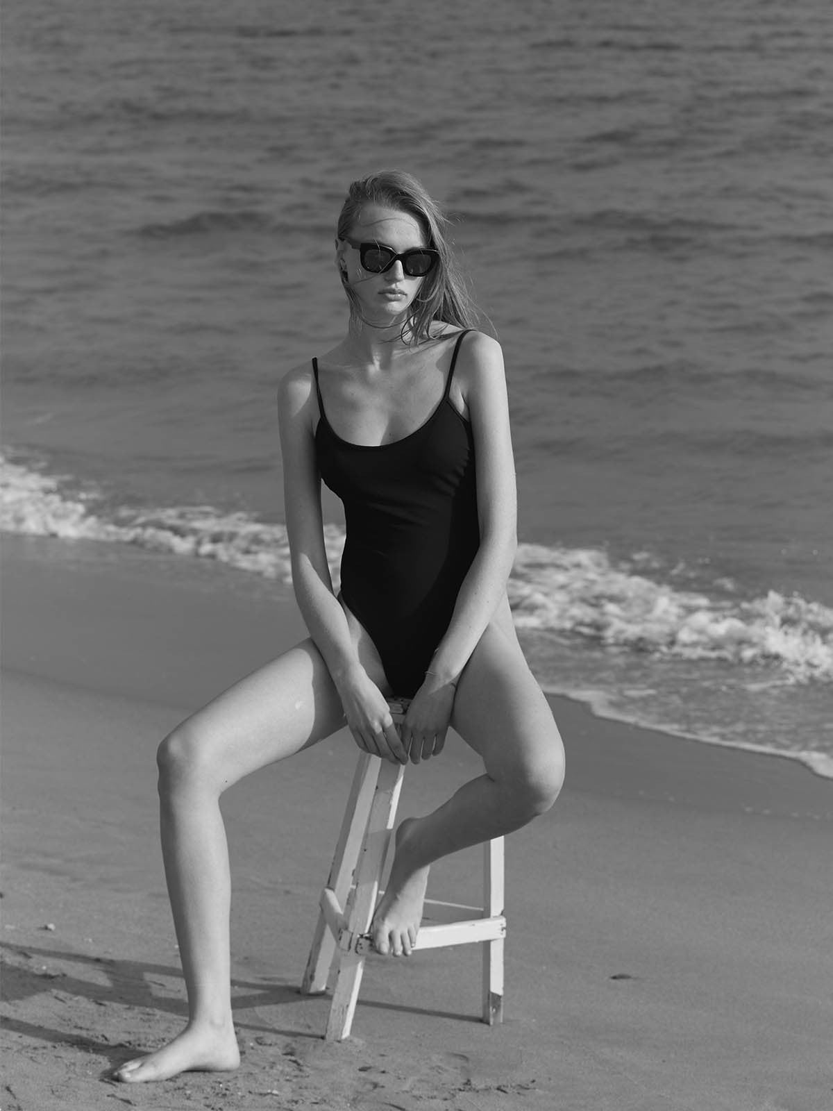 NOIR ONEPIECE BASIC