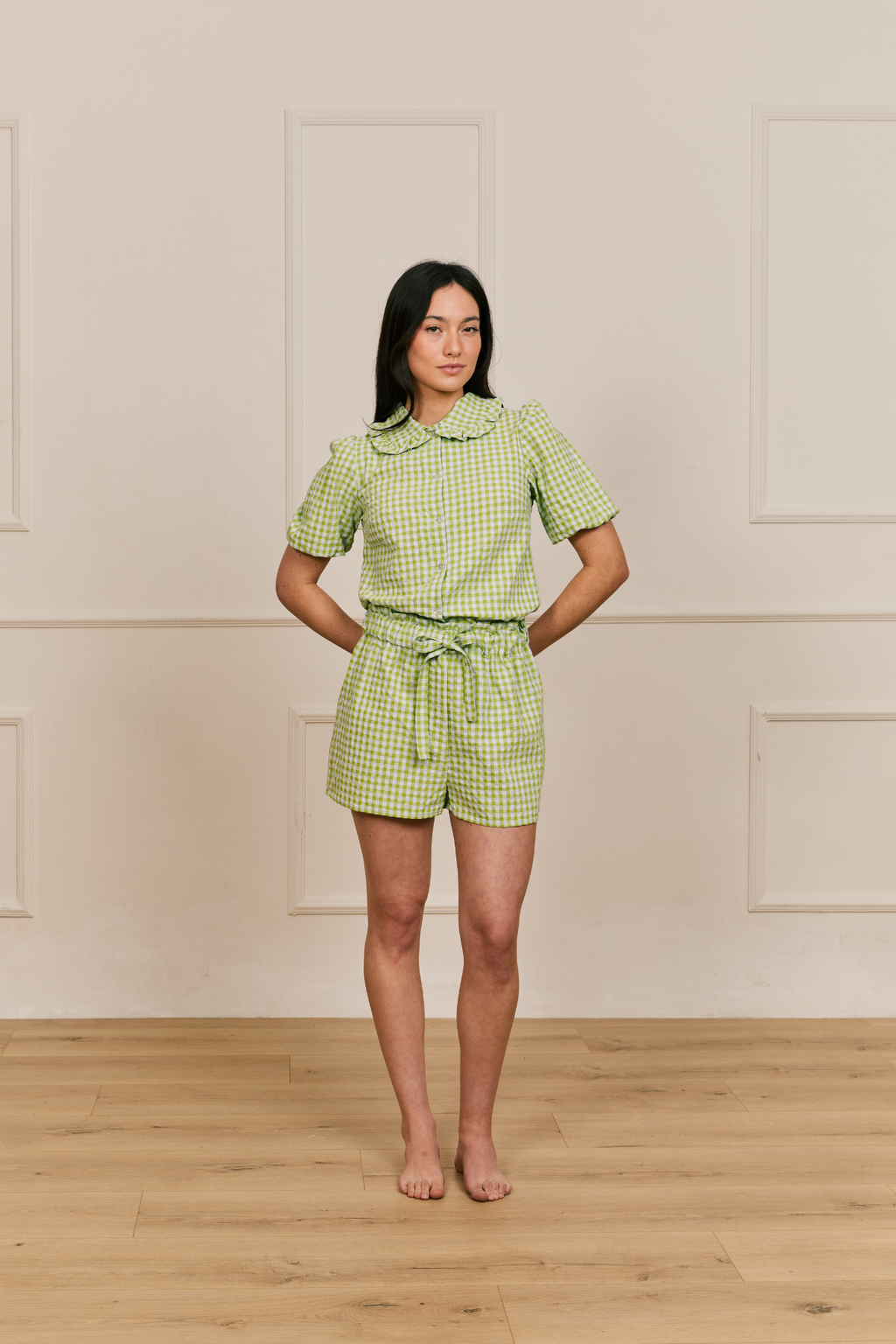 SHORT NIVA